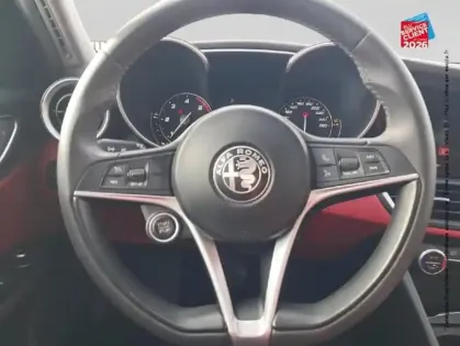 Photo 11 Alfa Romeo Giulia  2.2 JTD 160ch Super AT8 MY19