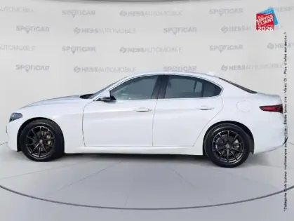 Photo 8 Alfa Romeo Giulia  2.2 JTD 160ch Super AT8 MY19