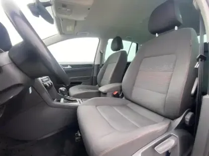 Photo 10 Volkswagen Golf Sportsvan  1.4 TSI 125ch BlueMotion Technology Sound DSG7