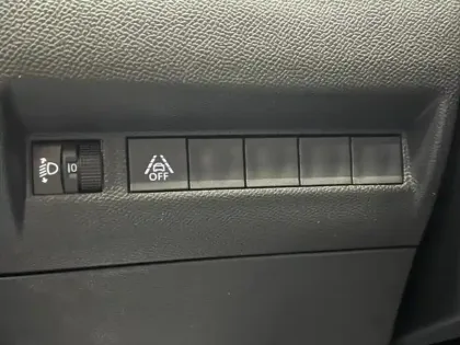 Photo 7 Peugeot 208  1.2 PureTech 75ch S&S Active