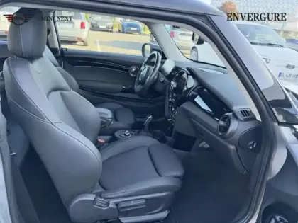 Photo 8 Mini Mini  Cooper SE 184ch  Essential BVA