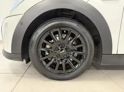 Photo 8 Mini Mini  Cooper 136ch Edition Premium Plus BVA7