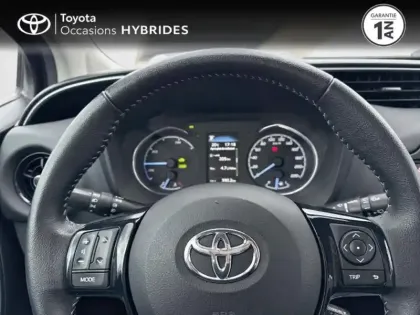Photo 12 Toyota Yaris  HSD 100h Dynamic 5p