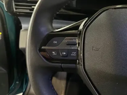 Photo 13 Peugeot 308  SW PHEV 180ch Allure e-EAT8