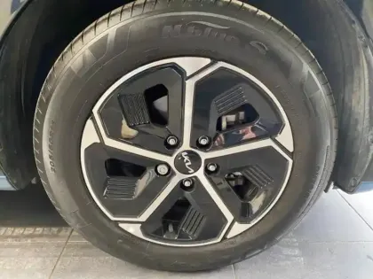 Photo 13 Kia Niro  1.6 GDi 138ch HEV Active DCT6