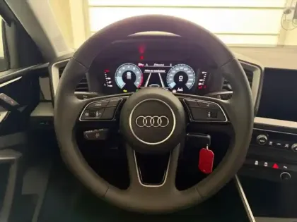 Photo 13 Audi A1  Sportback 25 TFSI 95ch Design