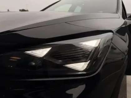 Photo 8 Cupra Formentor  1.5 eTSI Hybrid 150ch V DSG7