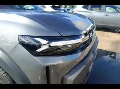 Photo 14 Dacia Duster  1.6 hybrid 140ch Extreme