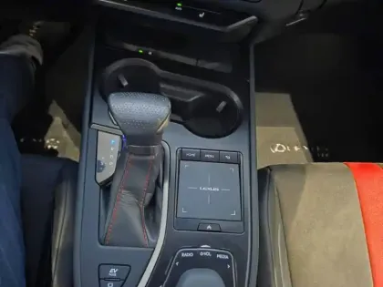 Photo 8 Lexus UX  250h 2WD F SPORT MY19