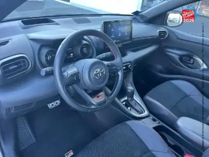 Photo 14 Toyota Yaris  116h GR Sport 5p MY22