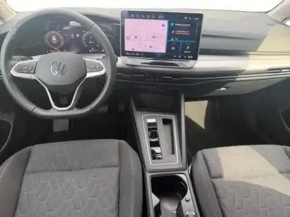 Photo 13 Volkswagen Golf  1.5 eHybrid 204ch VW Edition DSG6