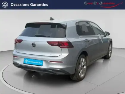 Photo 7 Volkswagen Golf  1.5 eHybrid 204ch VW Edition DSG6