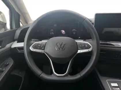 Photo 10 Volkswagen Golf  1.5 eHybrid 204ch VW Edition DSG6