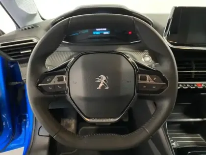 Photo 5 Peugeot 208  e- 136ch Like