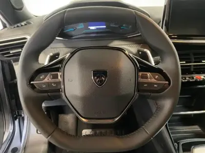 Photo 11 Peugeot 2008  1.2 Hybrid 145ch Style e-DCS6