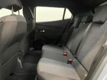 Photo 8 Peugeot 2008  1.2 Hybrid 145ch Style e-DCS6