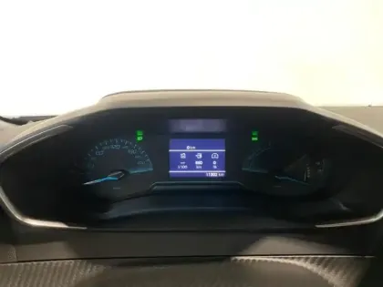 Photo 10 Peugeot 2008  1.2 Hybrid 145ch Style e-DCS6