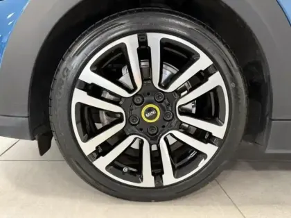 Photo 8 Mini Mini  Cooper SE 184ch Edition Premium Plus BVA 5CV