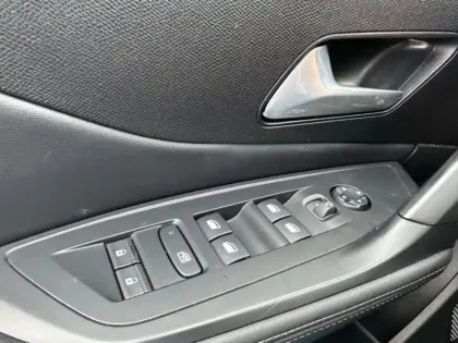 Photo 5 Peugeot 308  1.5 BlueHDi 130ch S&S Allure Pack