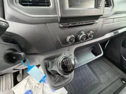 Photo 12 Renault Master  Fg F3300 L1H1 2.3 Blue dCi 135ch Grand Confort Euro6E