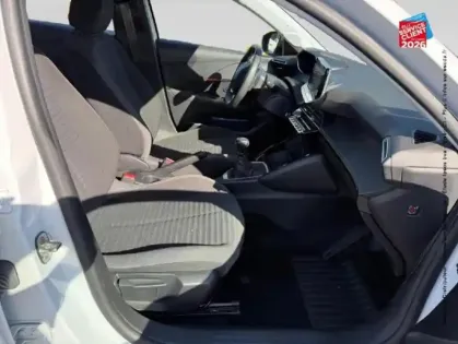 Photo 16 Peugeot 208  1.5 BlueHDi 100ch S/S Active CarPlay
