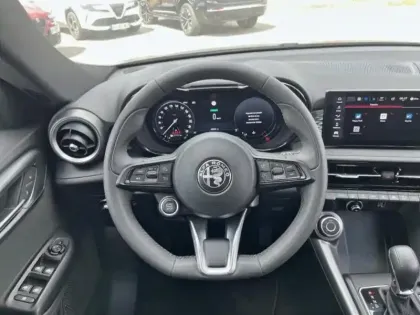 Photo 14 Alfa Romeo Tonale  1.5 Hybrid 130ch Super TCT