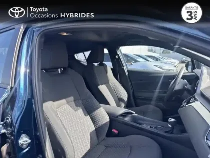 Photo 5 Toyota C-HR  1.8 Hybride 122ch Dynamic Ultimate E-CVT