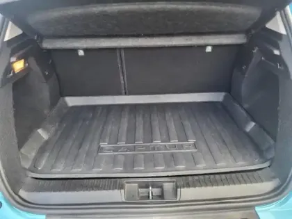Photo 6 Renault Captur  1.6 E-Tech hybride rechargeable 160ch Intens -21