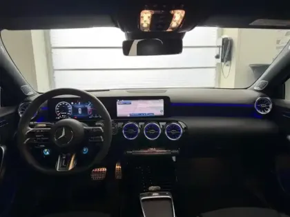 Photo 12 Mercedes Classe A  45 AMG 421ch S 4Matic+ 8G-DCT Speedshift AMG