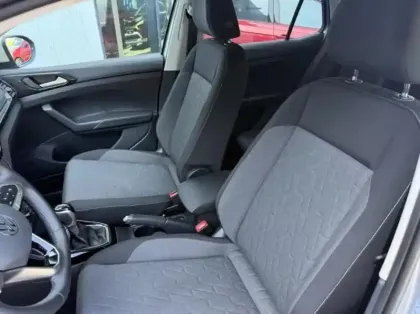 Photo 9 Volkswagen T-cross  1.0 TSI 116ch VW Edition DSG7