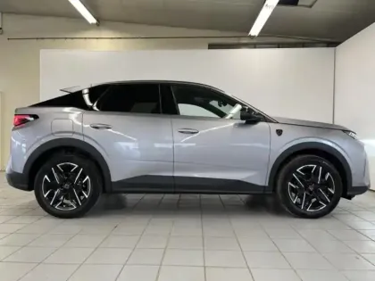 Photo 7 Peugeot 3008  1.2 Hybrid 136ch GT e-DCS6