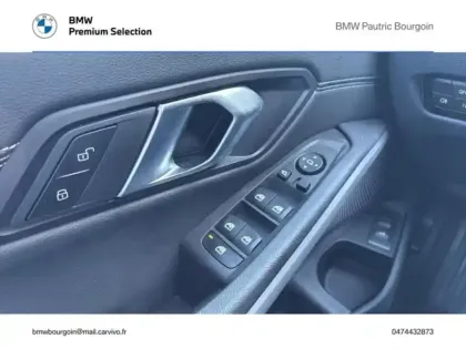 Photo 20 BMW Serie 3 Série 3 Touring 318dA 150ch Business Design