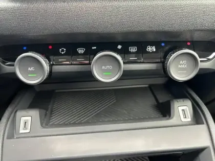 Photo 12 Citroën C4  X 1.2 PureTech 130ch S&S PLUS Automatique