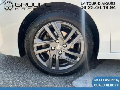Photo 10 Peugeot 208  1.5 BlueHDi 100ch S&S Active Pack
