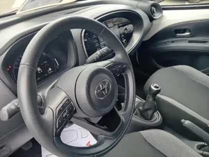 Photo 9 Toyota Aygo  X 1.0 VVT-i 72ch Dynamic MY24