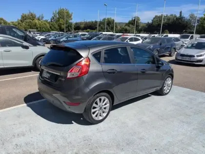Photo 8 Ford Fiesta  1.0 EcoBoost 100ch Stop&Start Titanium 5p Distribution neuve