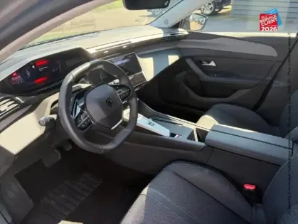 Photo 14 Peugeot 408  Hybrid 136ch Allure e-DCS6