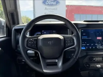 Photo 12 Ford Bronco  2.7 V6 EcoBoost 310 ch Outer Banks Powershift