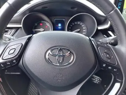 Photo 13 Toyota C-HR  122h Design 2WD E-CVT RC18
