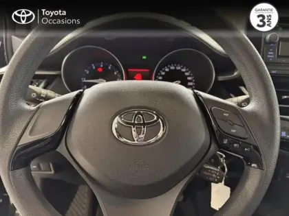 Photo 12 Toyota C-HR  1.2 Turbo 116ch Distinctive 2WD