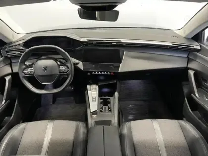 Photo 12 Peugeot 308  PHEV 180ch Allure e-EAT8