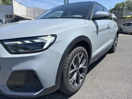 Photo 11 Audi A1  allstreet 30 TFSI 110ch Advanced S tronic 7