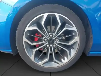 Photo 10 Ford Focus  1.0 Flexifuel mHEV 125ch ST-Line X