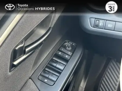 Photo 28 Toyota C-HR  2.0 Hybride 200ch Design MY25