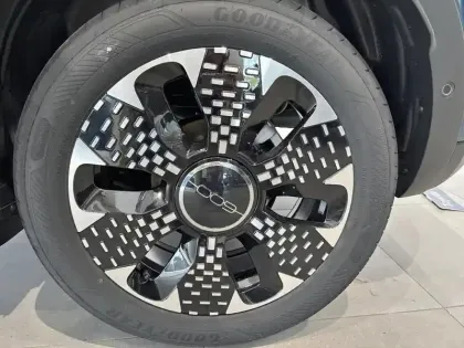 Photo 10 Fiat 600  1.2 Hybrid Turbo 145ch La Prima eDCT6