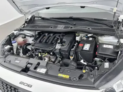 Photo 14 Peugeot 208  PureTech 75 S&S BVM5