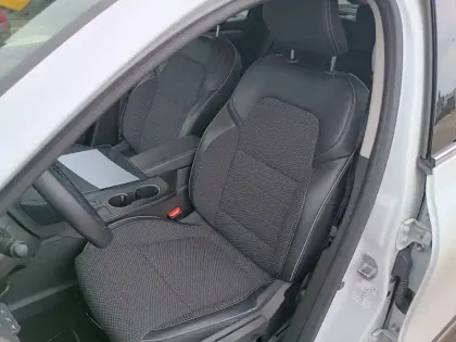 Photo 8 Renault Arkana  E-Tech hybride 145 - 22