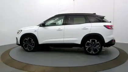 Photo 15 Renault Austral  E-Tech full hybrid 200 GSR2
