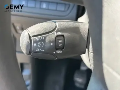 Photo 11 Peugeot 208  PureTech 68ch BVM5