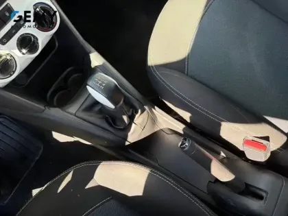 Photo 14 Peugeot 208  PureTech 68ch BVM5